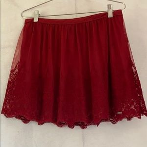 Hollister Burgundy Lace Embroidered Net Overlay Lined Mini Skater Skirt  JR- L